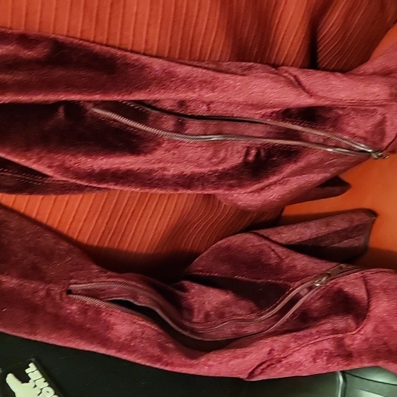 ☆☆ Host Pick☆Philipa Over the Knee Velour Boot - Picture 10 of 11
